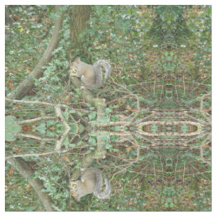 Eichhörnchen mit Gemustertem Tiergewebe von Acorn Stoff