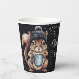 Eichhörnchen mit Tasse und Schnee „Stay Warm“ Pappbecher