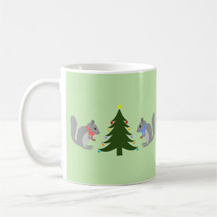 Eichhörnchen mit Weihnachtsbaum Kaffeetasse