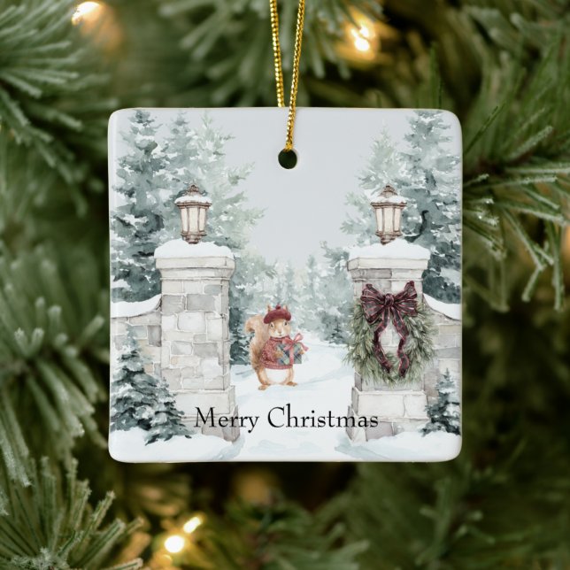 Eichhörnchen Rotes Mantel Schnee Weihnachten Keramikornament (Baum)
