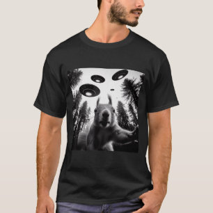 Eichhörnchen-Selfie mit Alien-Ufo Lustig für Männe T-Shirt