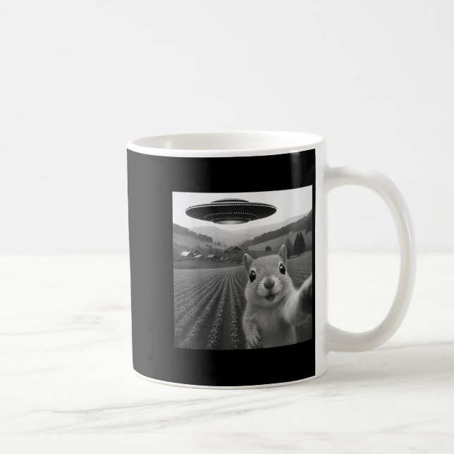 Eichhörnchen-Selfie mit Alien-Ufo lustige Geschenk Kaffeetasse (Rechts)