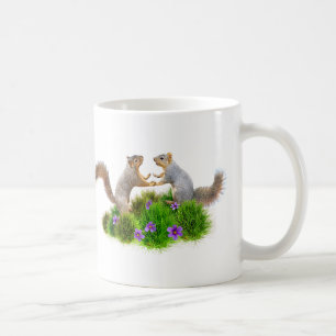 Eichhörnchen tanzen in der Gras-Tasse Kaffeetasse