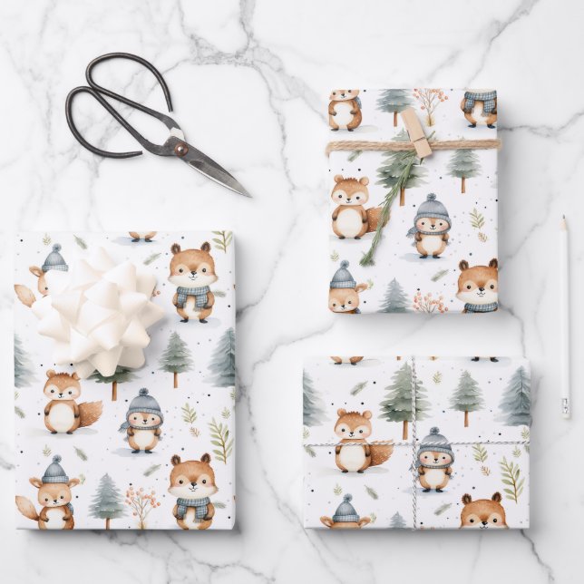Eichhörnchen von niedlichen Waldtieren im Winter Geschenkpapier Set (Vorderseite)