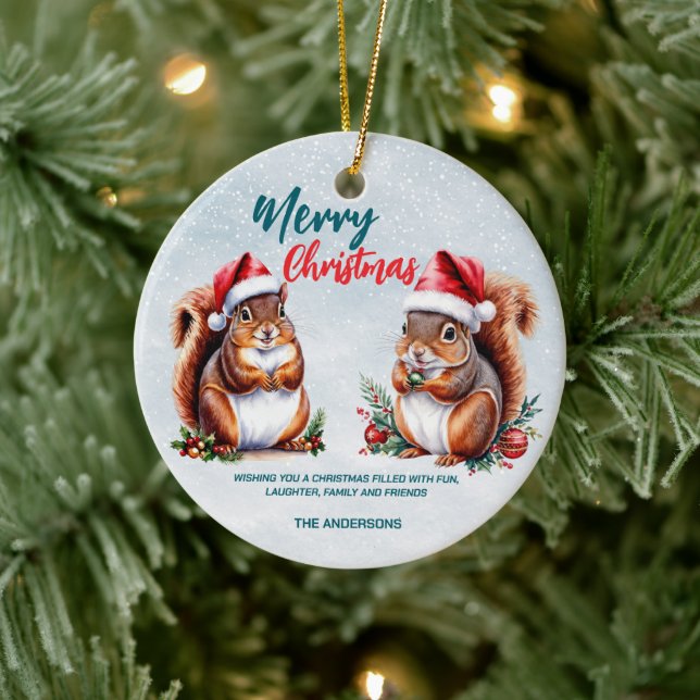 Eichhörnchen-Weihnachtsmannmütze Frohe Weihnachtss Keramik Ornament (Baum)