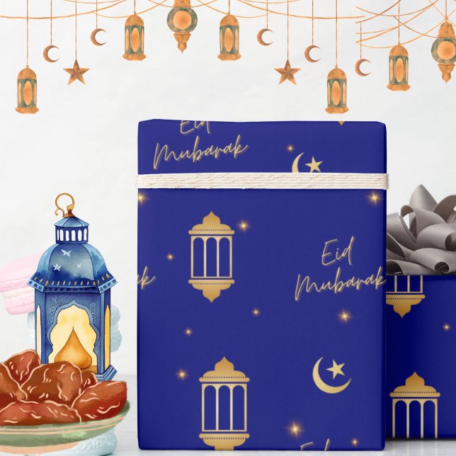 Eid Mubarak Sapphire Blue + Gold Lanterns Moon Geschenkpapier (Elegant modern sapphire blue Eid Mubarak wrapping paper, featuring gold lanterns, stars and moon.)