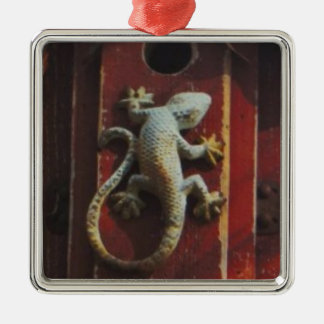 Eidechse aus abgetragenem Holz Ornament Aus Metall