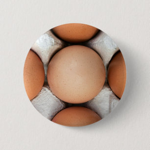 Eier in einer Schachtel Button