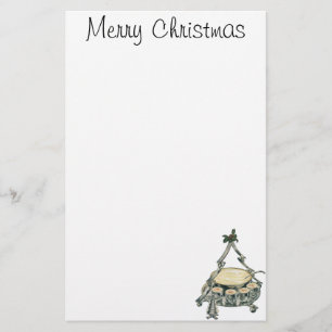 Eierpunsch in einer Vintage-Weihnachtsbaum-Punschs Briefpapier
