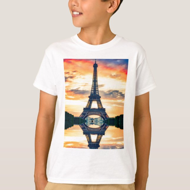 Eiffel Tower Paris Abend European Travel T-Shirt (Vorderseite)