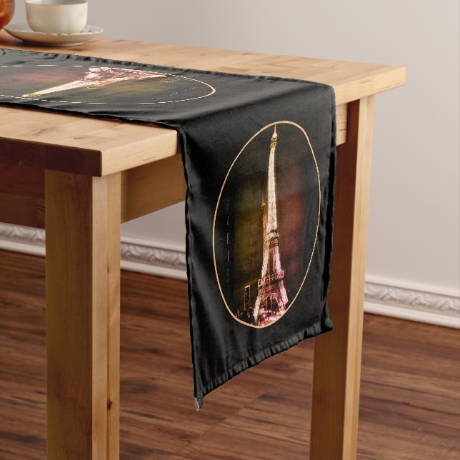 Eiffel Tower & Surreal Paris Art/Liebe Frankreich Kurzer Tischläufer (Beispiel)