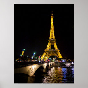Eiffelturm bis zum Nacht vorbei in Paris, Poster