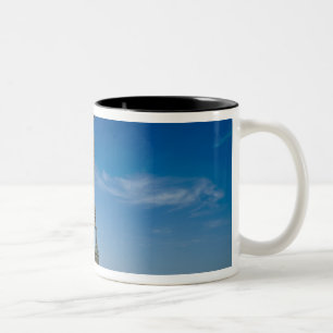 Eiffelturm, Paris, Frankreich Zweifarbige Tasse