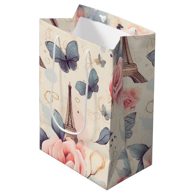 Eiffelturm Schmetterling und Rose Muster Mittlere Geschenktüte (Vorderseite Schrägansicht)