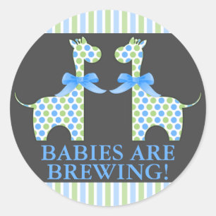 Eigene Babys werden Zwillingsboy Giraffe brauen Runder Aufkleber