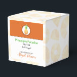 Eigene Bath-und Körperpackung | Ananassbox Geschenkschachtel<br><div class="desc">Dieses niedliche Ananas-Design ist vollständig anpassbar, sodass es für jede Ihrer Ananas Geschenke oder duftenden hausgemachten Handwerksgeschenke verwendet werden kann, aber auch für Näh- und Handwerksprojekte, die ein Ananas-Thema oder Ananas-Muster haben und nicht nur Ihr Bad und Körpergeschenke. Ändern Sie den 'Namen' Ihrer Seife oder Geschenke, die Schrift Typografie Zeile...</div>