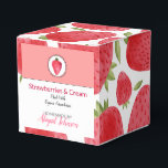 Eigene Bath-und Körperpackung | Erdbeere Geschenkschachtel<br><div class="desc">Dieses niedliche, wasserfarbene Erdbeeren-Design ist vollständig anpassbar, sodass es für jedes Ihrer erdbeergeschmackvollen oder duftenden Handwerksgeschenke, aber auch für nähende und handwerkliche Projekte mit Erdbeerdesign oder Erdbeeren-Muster und nicht nur für Ihr Bad und Ihr Körpergeschenk verwendet werden kann. Ändern Sie den 'Namen' Ihrer Seife oder Geschenke, die Schrift Typografie Zeile...</div>