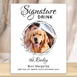 Eigene Signatur Drink Foto Hunde Bar Haustier Hoch Poster<br><div class="desc">Signature Drinks von deinen Haustieren! Bringen Sie Ihren besten Hund, die beste Katze und jedes Haustier in Ihre Hochzeit mit einem eigenen Bar für Ihre Gäste. Ideal für Hundeliebhaber, und ein spezielles Hundeschlitten Bar wird bei Ihrer Hochzeit ein Hit sein. Einfach aber elegant weiß mit schwarzen Skizzen Eukalyptus-Blätter. Passen Sie...</div>