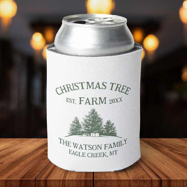 Eigener Familienname Weihnachtsbaumbaum Retro Dosenkühler (A can cooler featuring a festive design of a Christmas tree farm, perfect for holiday gatherings )