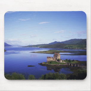 Eilean Donan Castle, Dornie, Highlands, Mousepad