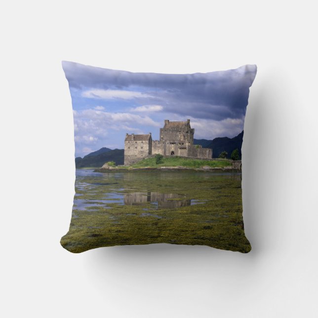 Eilean Donan Castle Scotland Kissen (Vorderseite)