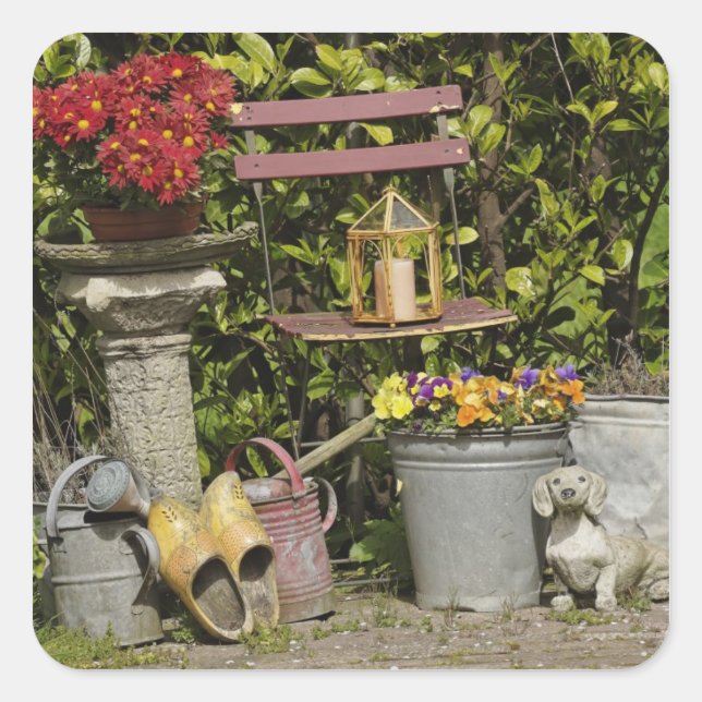 Eimer, Schuhe und Blume, Zaanse Schans, Quadratischer Aufkleber (Vorderseite)