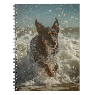 Ein abspielbares Dog Ocean Waves Notebook Notizblock