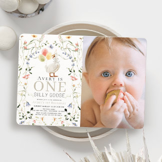 Ein Albernes Gänse Wildblume Foto 1. Geburtstag Einladung