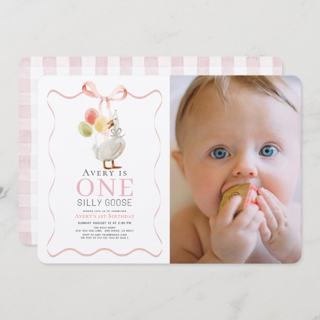 Ein Albernes Gänserosa Foto 1. Geburtstag Einladung (Vorne/Hinten)