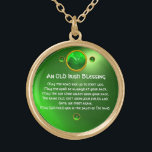 Ein alter irischer Segen Vergoldete Kette<br><div class="desc">Elegantes, einzigartiges goldfarbenes Juwel mit smaragdfarbenem Edelstein und Kleeblatt ineinander mit einem antiken irischen Gebet für den Heiligen Paddy's Day (, St. Patty ). Lebhafte 3D-Edelsteine und sehr präzises Design, 3D-Modellierung und Darstellung von Bulgan Lumini (c).Teil aus der Serie Hyper Talismans. .Ein elegantes und klassisches Design mit einem alten Pergament....</div>
