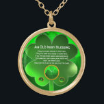 Ein alter irischer Segen Vergoldete Kette<br><div class="desc">Elegantes, einzigartiges goldfarbenes Juwel mit smaragdfarbenem Edelstein und Kleeblatt ineinander mit einem antiken irischen Gebet für den Heiligen Paddy's Day (, St. Patty ). Lebhafte 3D-Edelsteine und sehr präzises Design, 3D-Modellierung und Darstellung von Bulgan Lumini (c).Teil aus der Serie Hyper Talismans. .Ein elegantes und klassisches Design mit einem alten Pergament....</div>