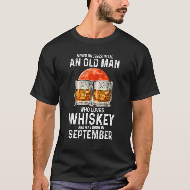 Ein alter Mann, der Lieben Whiskey S T-Shirt (Vorderseite)
