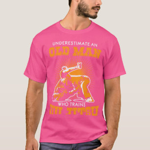 Ein alter Mann Jiu Jitsu Jiu Jis nie unterschätzen T-Shirt