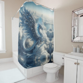 Ein atemberaubender Drache, umgeben von Wolken Duschvorhang