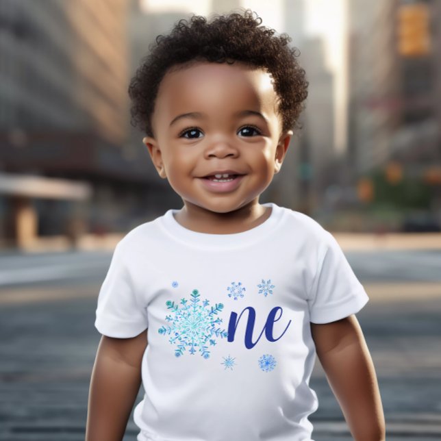Ein Baby-Blue-Schneeflocken Weihnachten Baby T-shirt (Von Creator hochgeladen)