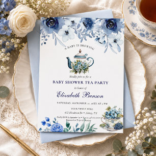 Ein Baby Braut-Blush-Blumen-Baby-Shower-Tee-Einlad Einladung