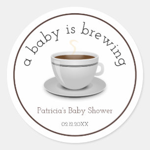 Ein Baby braut eine Babyparty zum Thema Teeparty Runder Aufkleber