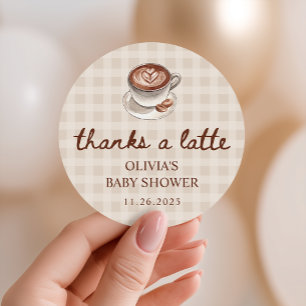 Ein Baby braut Gingham-Kaffee-Baby-Shower-Mitgebri Runder Aufkleber
