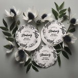 Ein Baby braut Gothic-Blume mit Babydusche<br><div class="desc">"Goth Baby" Kollektion - eine einzigartige Mischung aus zarten Blume und edlen Schädeln, elegant in Schwarzweiß gefertigt. Genießen Sie das Ungewöhnliche mit unserer Baby-Dusche Einladungen und Dekoration, perfekt für diejenigen, die die Schönheit in Kontrasten schätzen. Egal, ob Sie die Ankunft eines Kleinen feiern oder eine Babydusche planen wie keine andere,...</div>