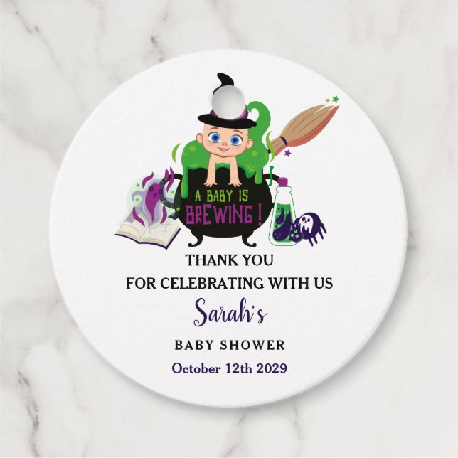 Ein Baby braut Halloween-Hexendusche Geschenkanhänger (Vorderseite)