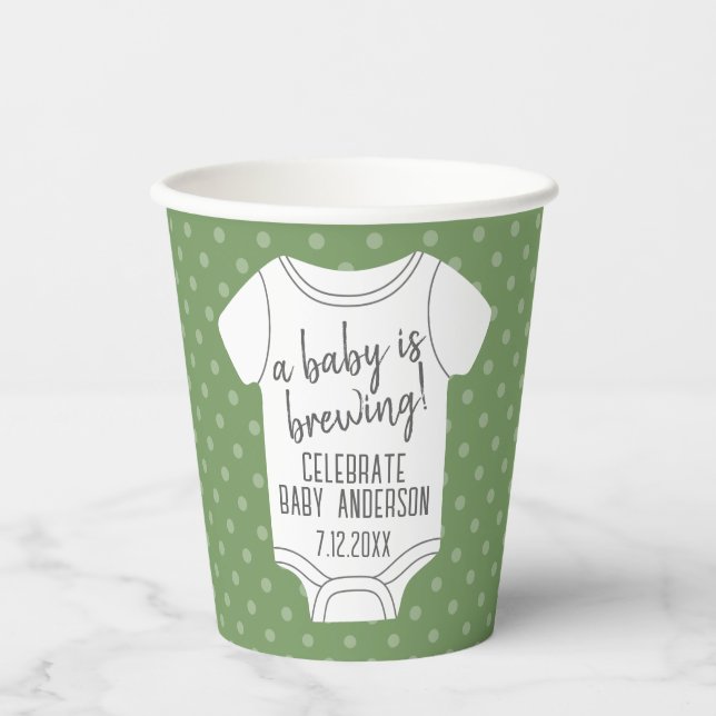 Ein Baby braut — Paare Dusche - Grün Pappbecher (Vorderseite)