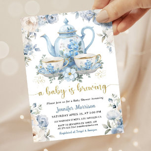Ein Baby braut Tee - Baby Shower Junge Blaue Blume Einladung
