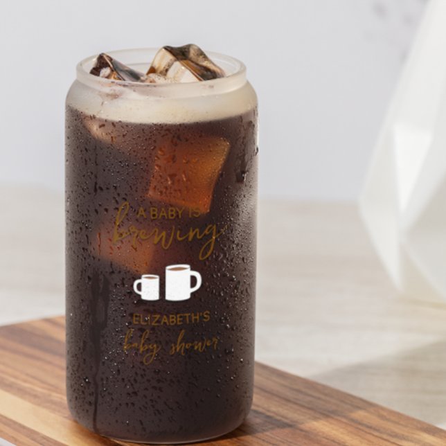 Ein Baby brütet eine Babydusche Dosenglas (Von Creator hochgeladen)