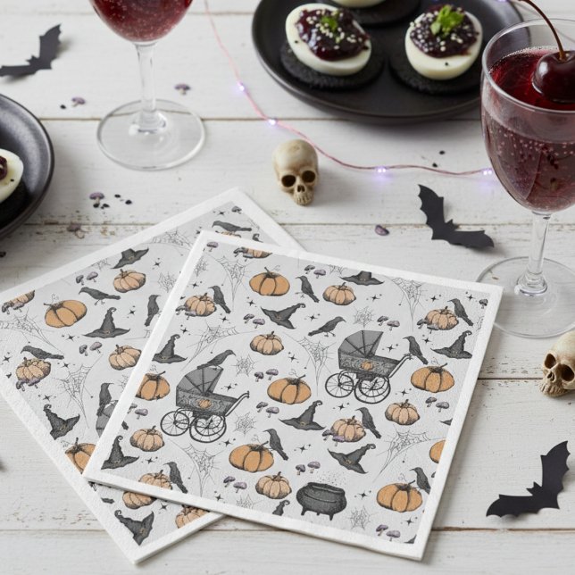 Ein Baby brütet eine graue Viktorianische Babyträg Serviette (Gray Gothic Halloween Baby Shower Paper Napkins. Vintage Baby Carriage, Black Raven, Pumpkin & Web)