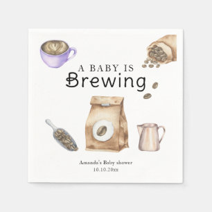 Ein Baby brütet eine Kaffee-Cup-Babydusche Serviette
