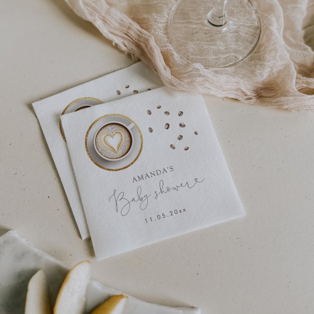 Ein Baby brütet eine Kaffeemaschine. Serviette (Von Creator hochgeladen)