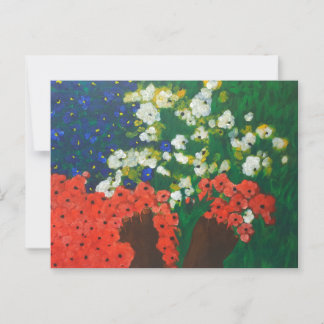 Ein Baby im Garten Postkarte