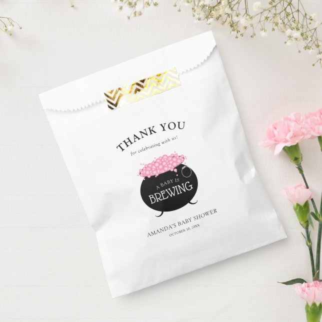 Ein Baby Mädchen brütet Halloween-Kinderdusche Geschenktütchen (Versiegelt)