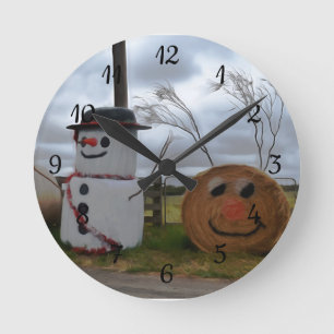 Ein Bauernhof Weihnachtszeit Runde Wanduhr