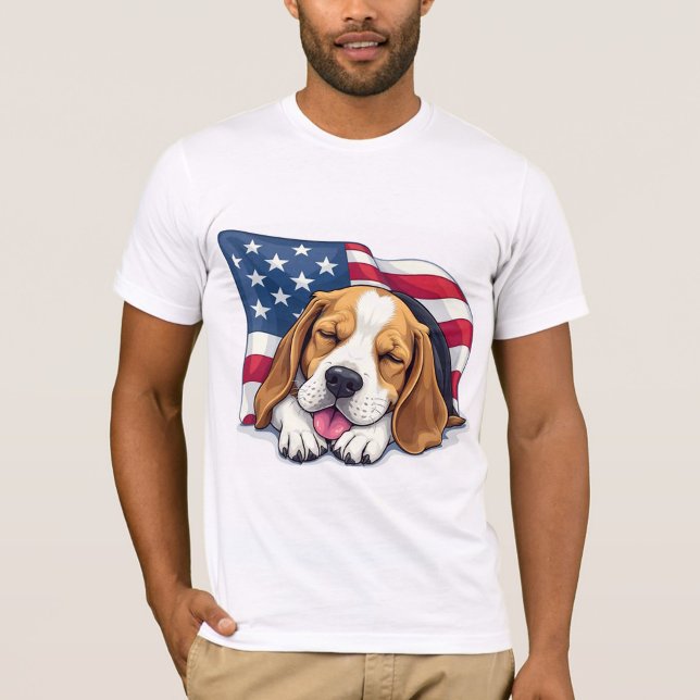 Ein Beagle Hund T - Shirt (A cartoon beagle sleeping peacefully, draped in an American flag.)